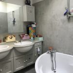 Salle de bains murs, sol, plan de travail en Béton Ciré