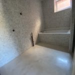 Sol de salle de bains en Béton Ciré à Libourne