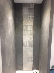 Murs de douche en Béton Ciré gris