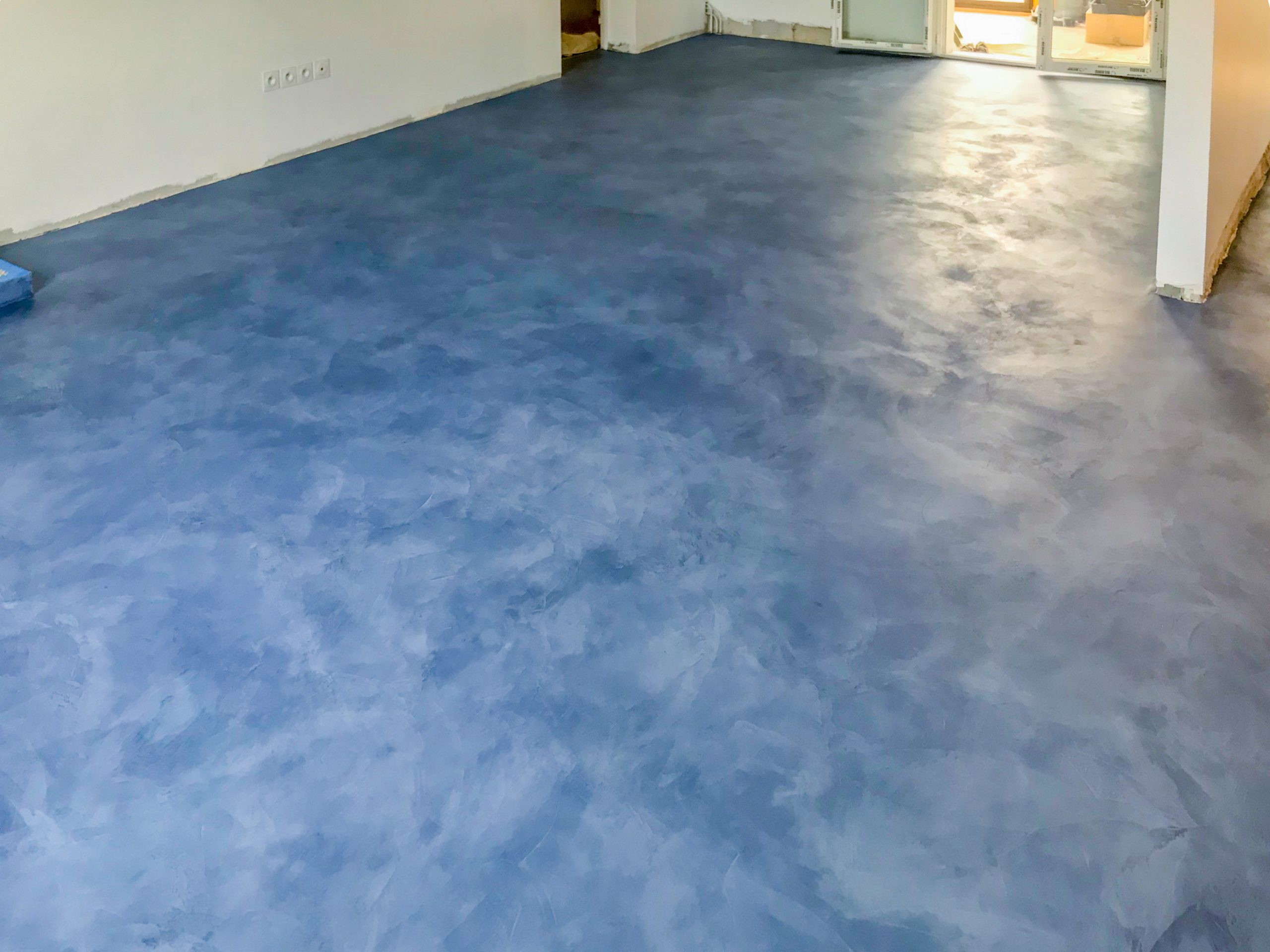 Carrelage relooké grâce au Béton Ciré