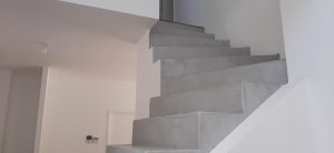 Escalier en Béton Ciré gris clair