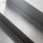 Détail de marches d'escalier en Béton Ciré